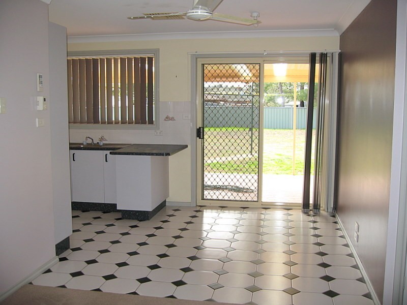 18 Thomas Tom Crescent, Parkes NSW 2870