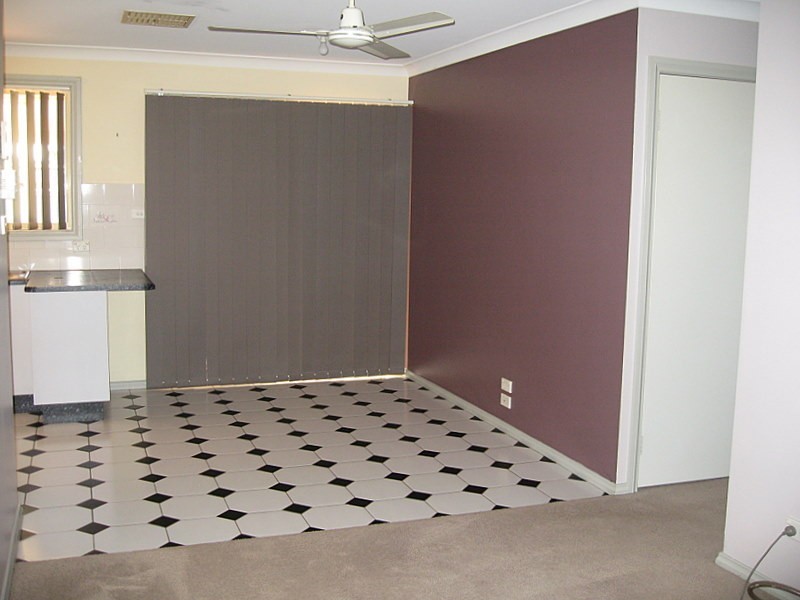 18 Thomas Tom Crescent, Parkes NSW 2870