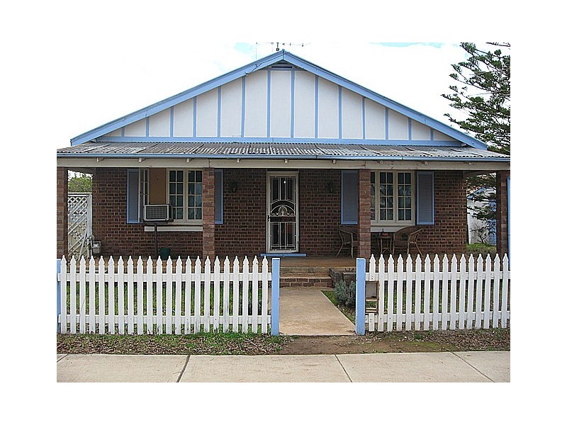 66 Dalton Street, Parkes NSW 2870