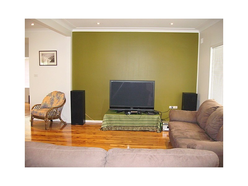 17 Orange Street, Parkes NSW 2870