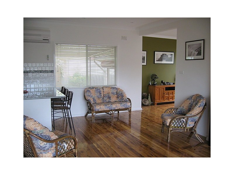 17 Orange Street, Parkes NSW 2870