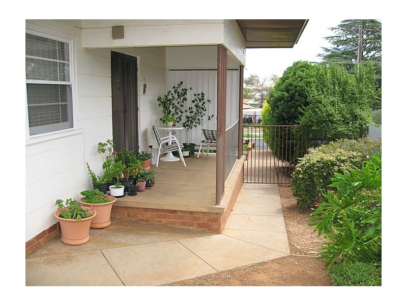 161  Currajong Street, Parkes NSW 2870