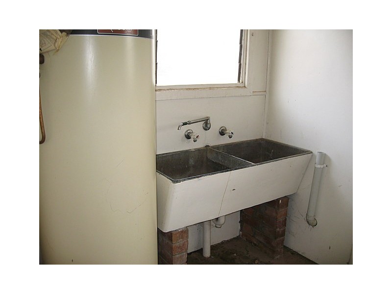 16 Pearce Street, Parkes NSW 2870