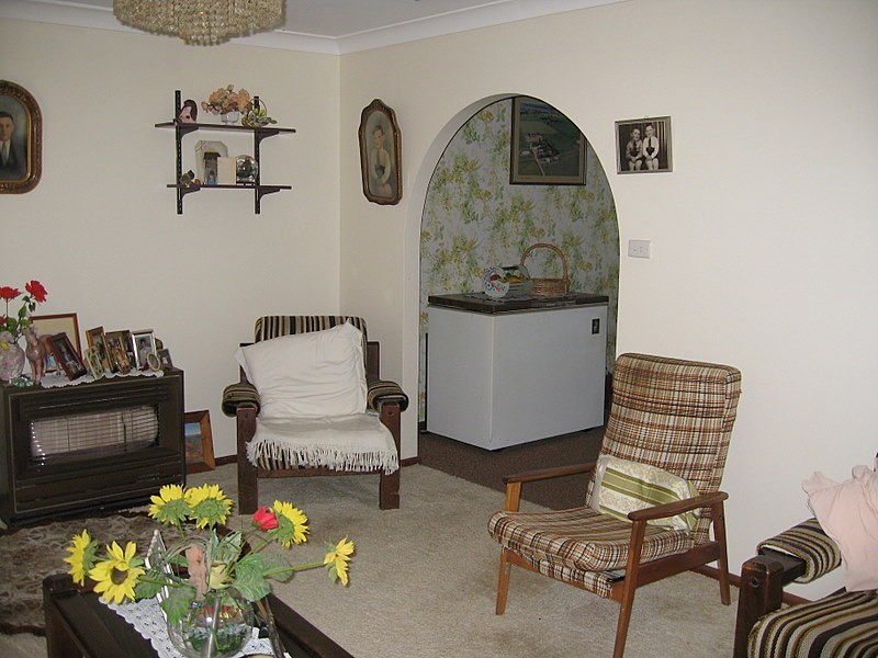 11 Hodges Street, Parkes NSW 2870