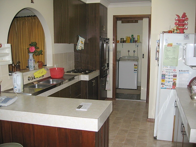 11 Hodges Street, Parkes NSW 2870