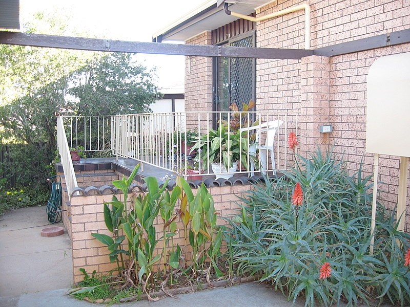 11 Hodges Street, Parkes NSW 2870