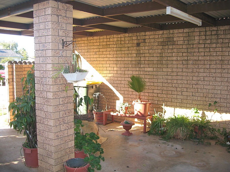 11 Hodges Street, Parkes NSW 2870