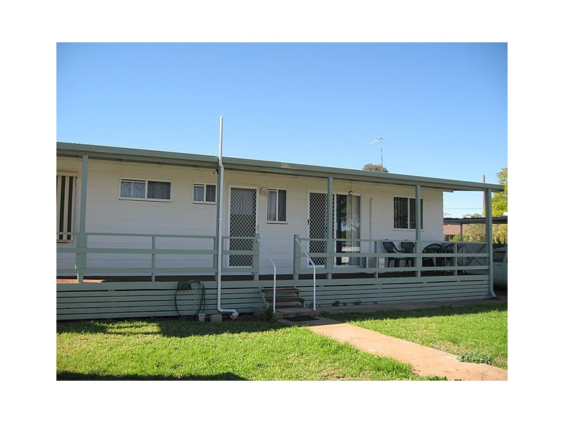 48 Boori Street, Peak Hill NSW 2869