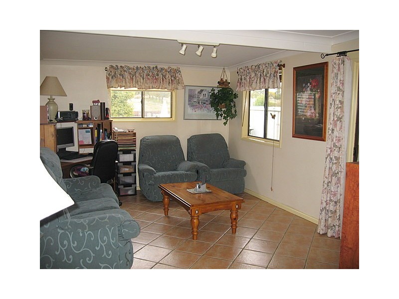 29 Webb Street, Parkes NSW 2870