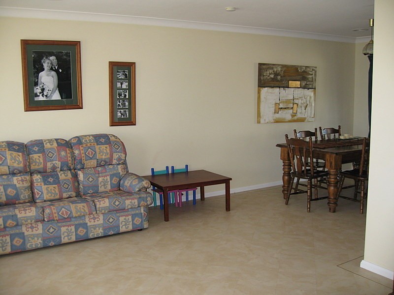 6 Carinya Street, Parkes NSW 2870