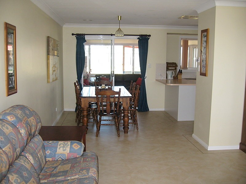 6 Carinya Street, Parkes NSW 2870