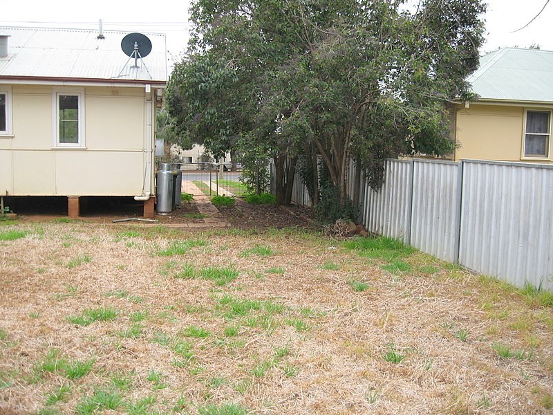 63 Woodward Street, Parkes NSW 2870