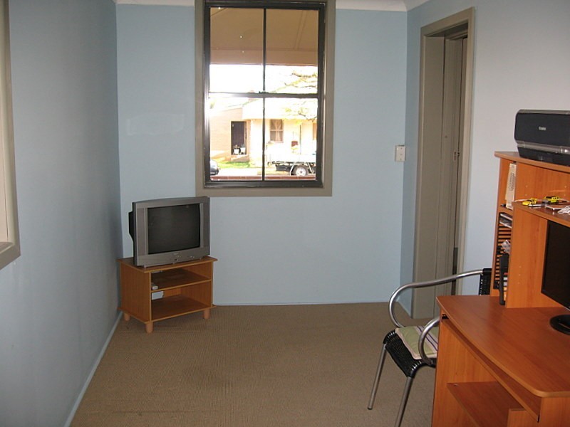 24 Elizabeth Street, Parkes NSW 2870