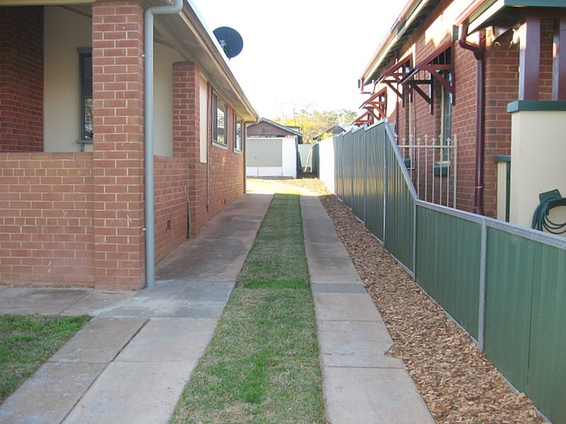 24 Elizabeth Street, Parkes NSW 2870