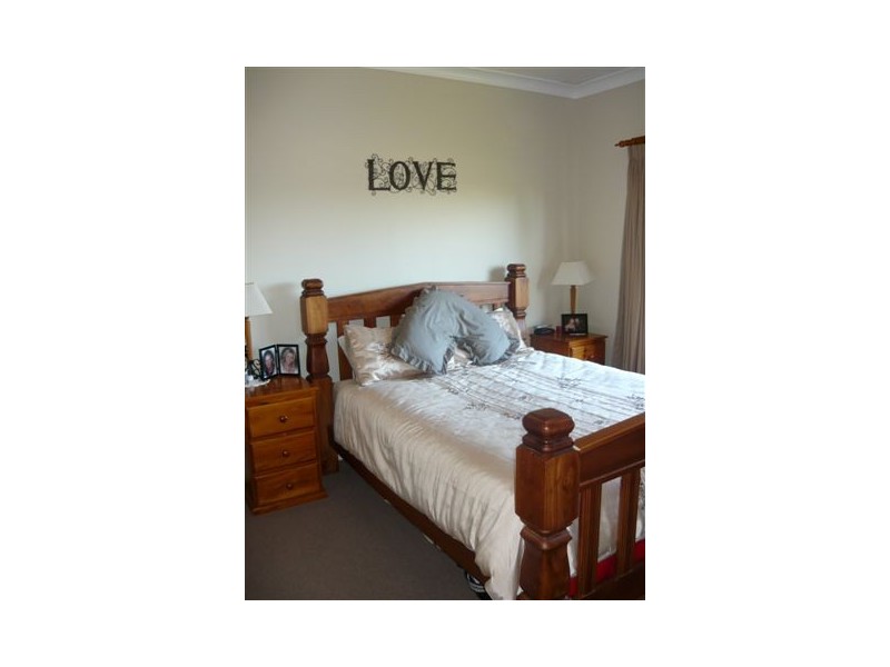 39 Field Road, Parkes NSW 2870