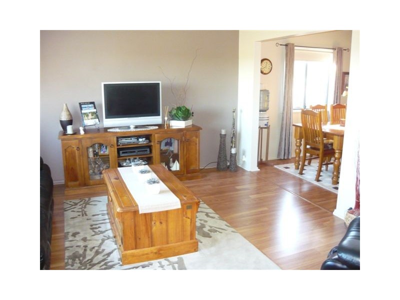 39 Field Road, Parkes NSW 2870