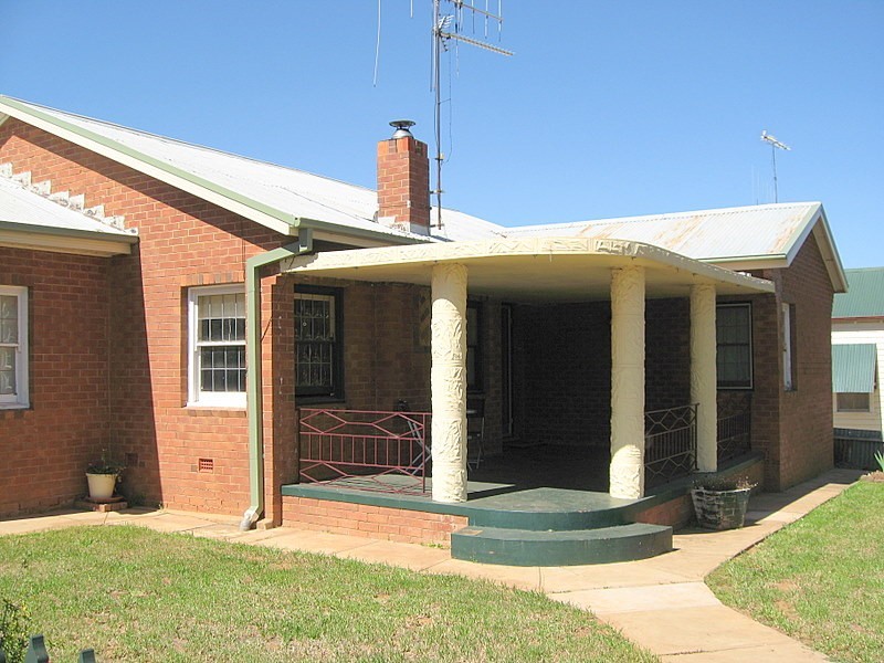 14 Rose Street, Parkes NSW 2870