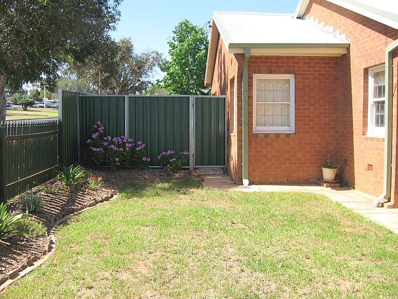 14 Rose Street, Parkes NSW 2870