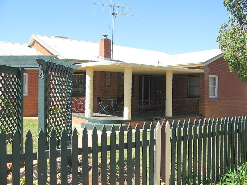 14 Rose Street, Parkes NSW 2870