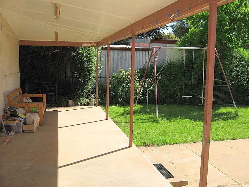 5 Wattle Street, Parkes NSW 2870