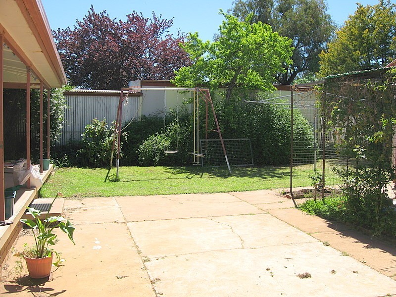 5 Wattle Street, Parkes NSW 2870