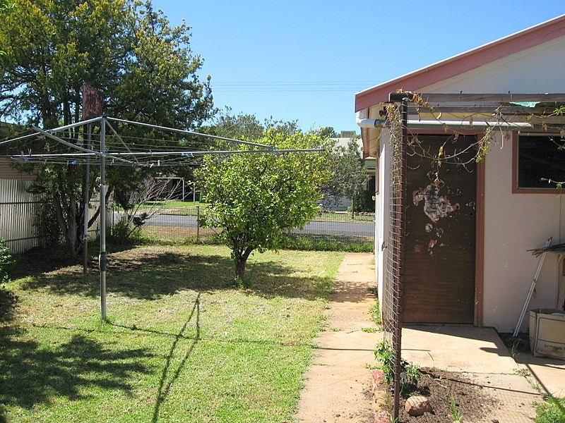 5 Wattle Street, Parkes NSW 2870