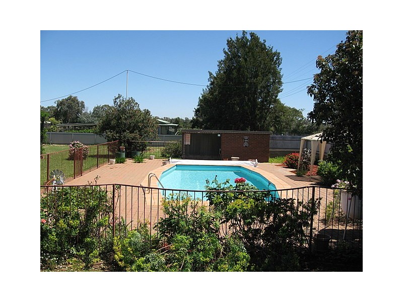 90 Warrah Street, Peak Hill NSW 2869