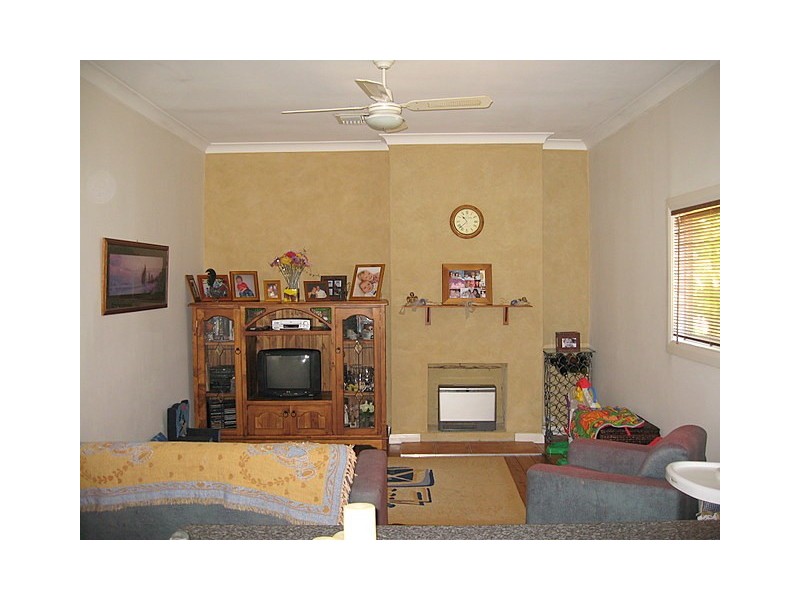 37 Albert Street, Parkes NSW 2870