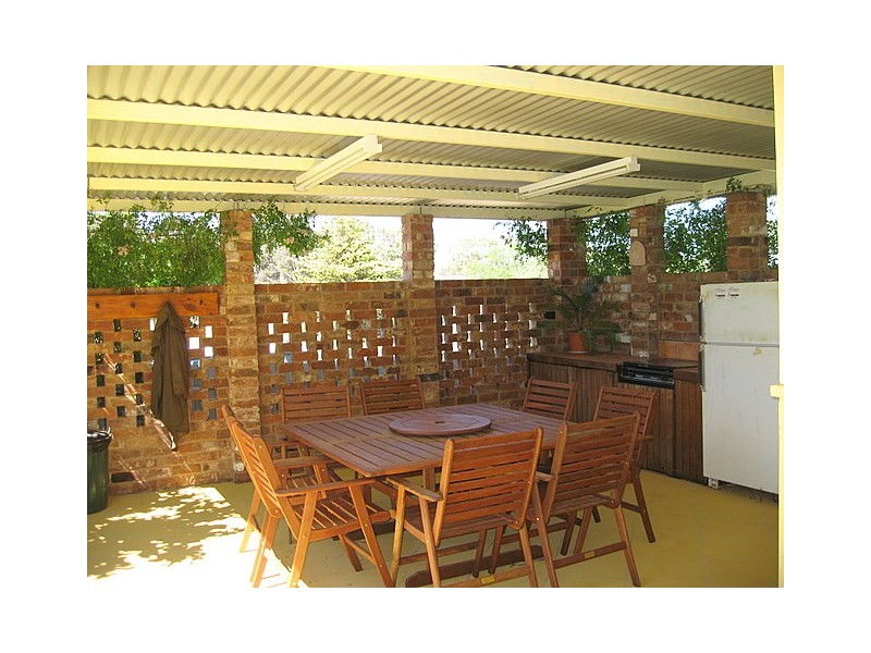 37 Albert Street, Parkes NSW 2870