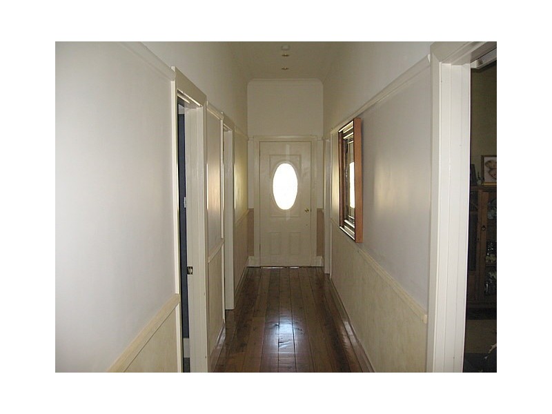 37 Albert Street, Parkes NSW 2870