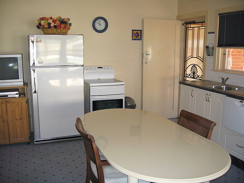 27 Mitchell Street, Parkes NSW 2870