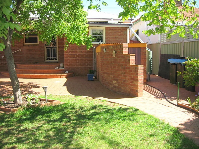 27 Mitchell Street, Parkes NSW 2870