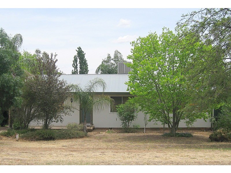 54 Woodward Street, Parkes NSW 2870