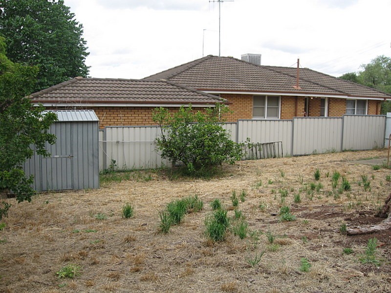 14 Park Street, Parkes NSW 2870