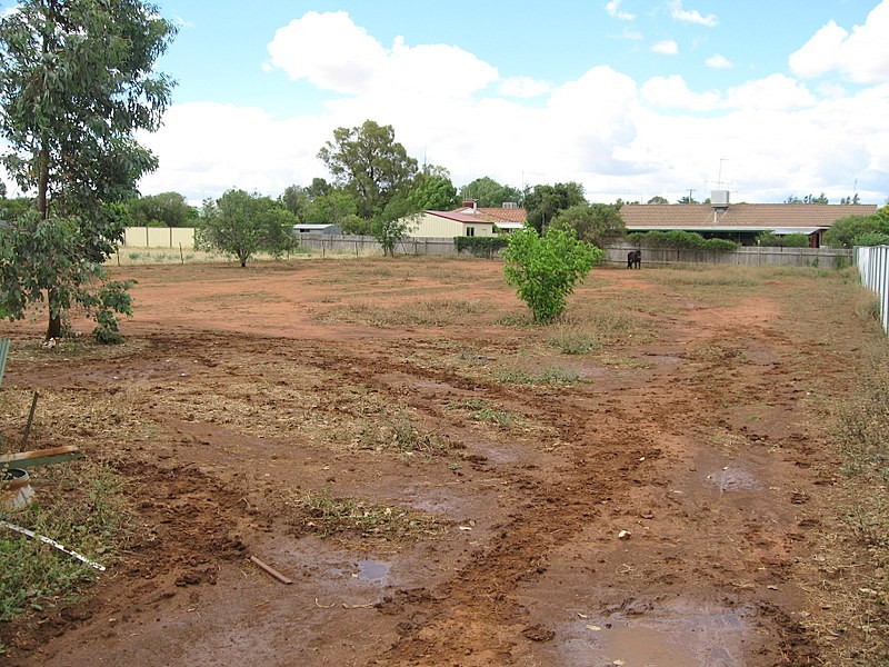 24 Best Street, Parkes NSW 2870