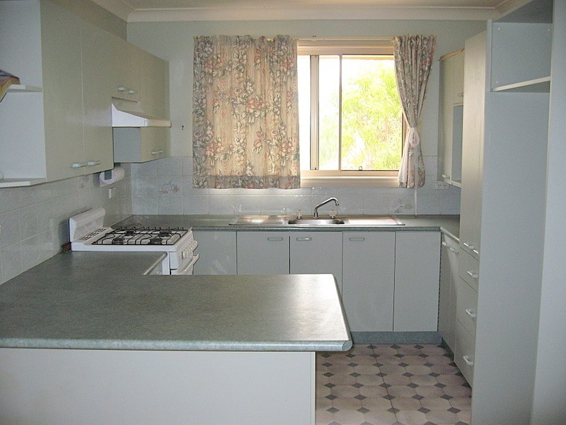 6 Endeavour Place, Parkes NSW 2870