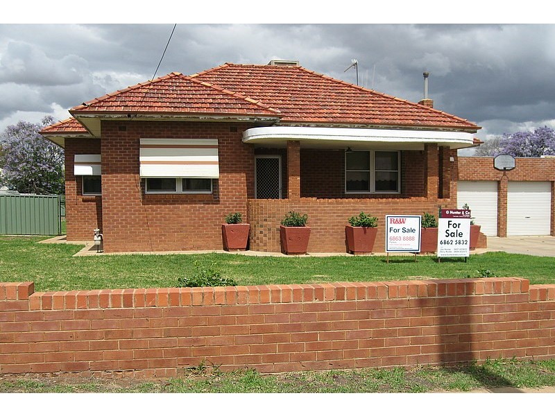 381 Clarinda Street, Parkes NSW 2870