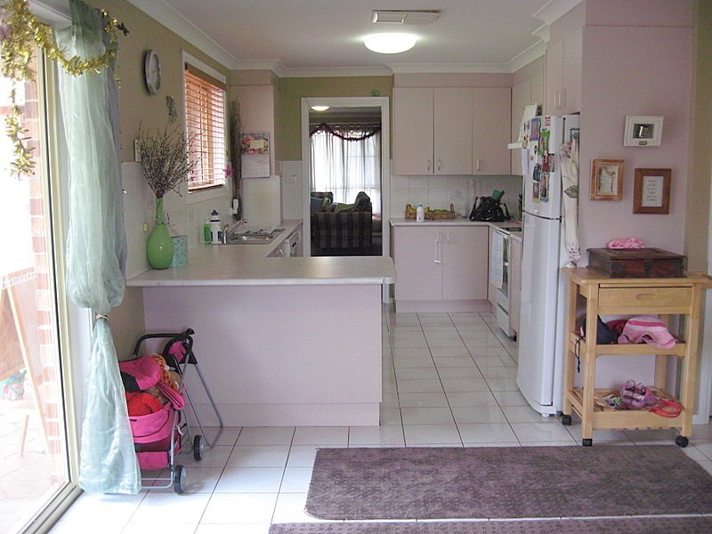 8 Banjo Place, Parkes NSW 2870