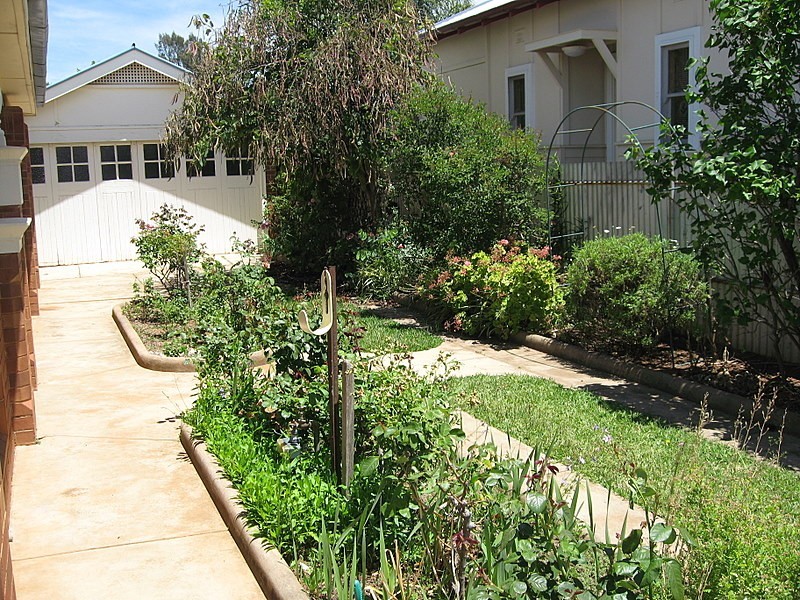 382 Clarinda Street, Parkes NSW 2870