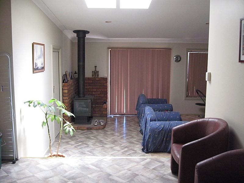 1 Captain Wilson Avenue, Parkes NSW 2870