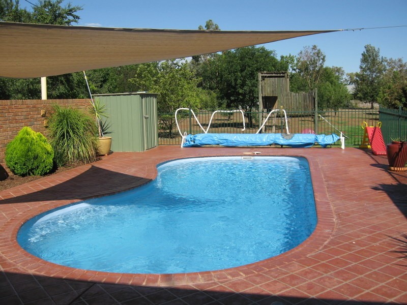 239 Nash Street, Parkes NSW 2870