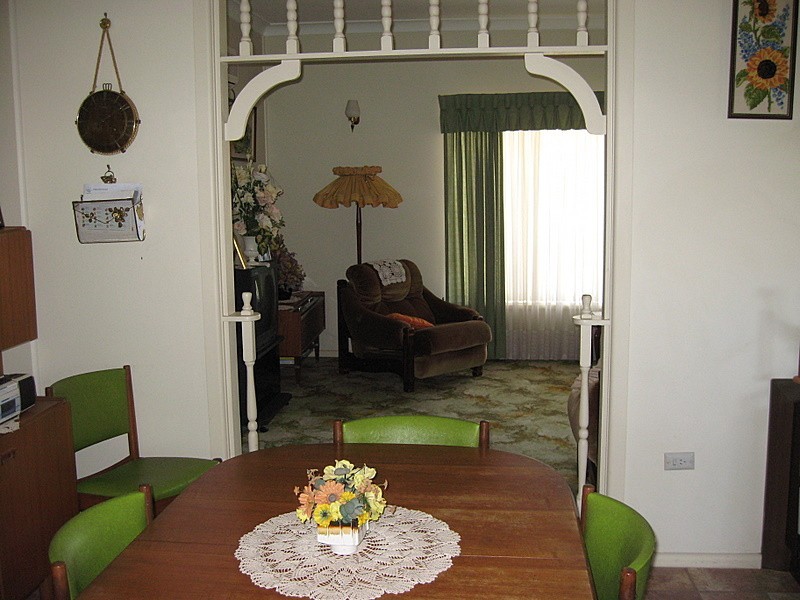 9 Downes Crescent, Parkes NSW 2870