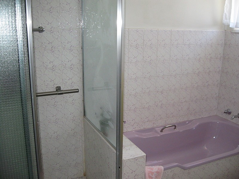 9 Downes Crescent, Parkes NSW 2870