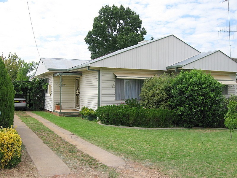 3 Waratah Street, Parkes NSW 2870