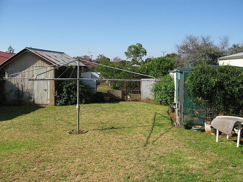 37 Cecile Street, Parkes NSW 2870