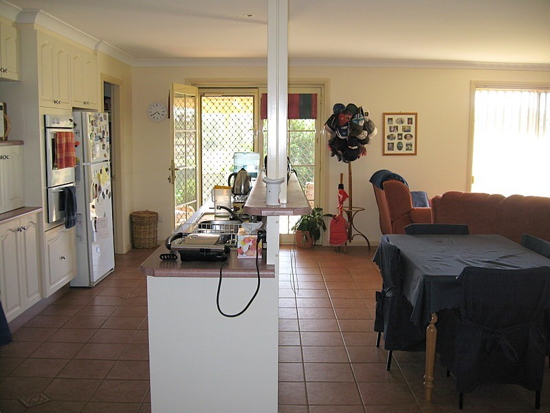 27 Glenburnie Close, Parkes NSW 2870