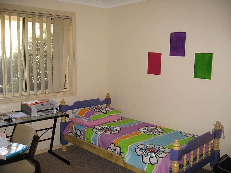 27 Glenburnie Close, Parkes NSW 2870