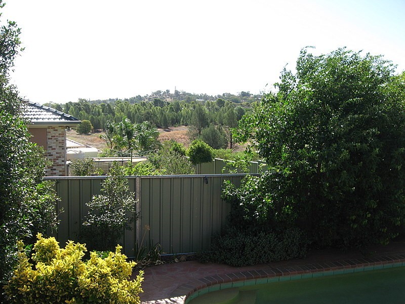 27 Glenburnie Close, Parkes NSW 2870