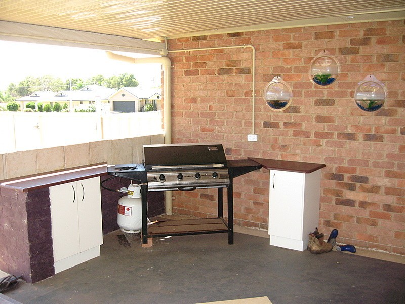 10 Avoca Place, Parkes NSW 2870