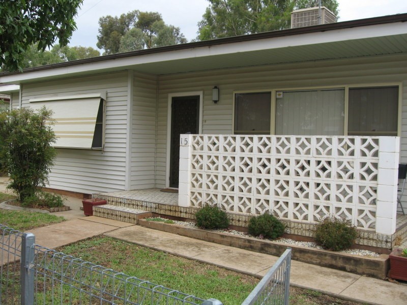 15 Victoria Street, Parkes NSW 2870